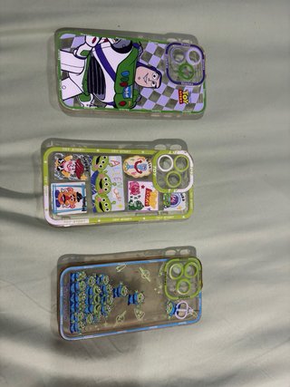iPhone 15 Pro Max 256GB + 15 fundas