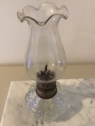 Antiguo quinqué de cristal