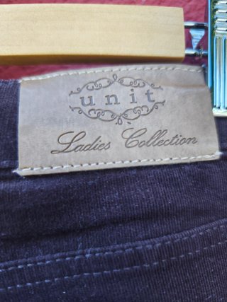 Pantalón pana marrón