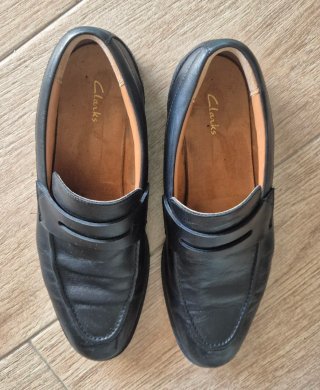 Zapatos de vestir Clarks Talla 41 Negros