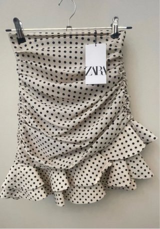 Falda Zara lunares volantes talla XS