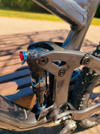 TREK TOP FUEL 5 2023