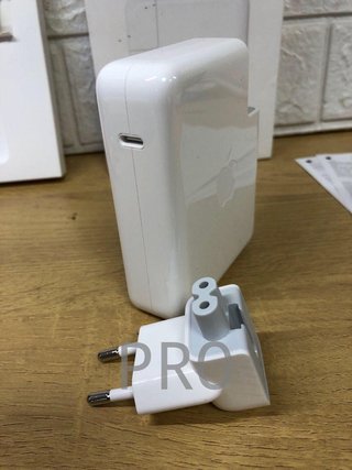 Adaptador de Corriente - Apple