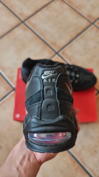 Nike Air Max 95 - Talla 44,5