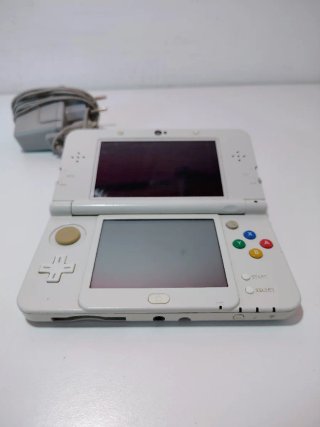 New Nintendo 3DS Bianco Completo con Caricatore