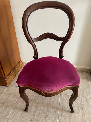 2 Sillas antiguas de madera
