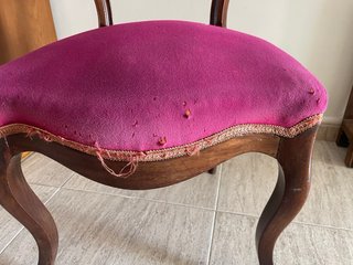 2 Sillas antiguas de madera