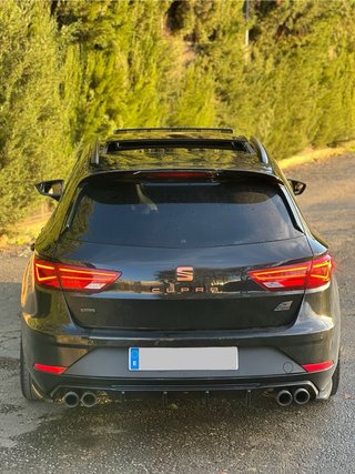 SEAT Leon Cupra 2020