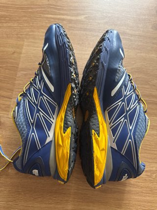 Zapatillas The North Face Azul y Amarillo