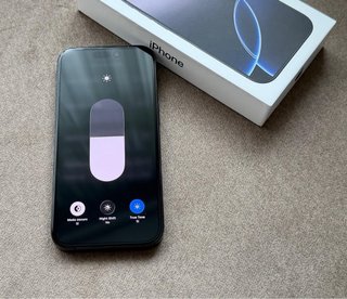 iPhone 16 Pro 256GB bateria 96