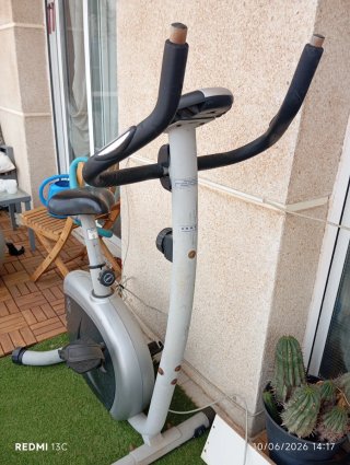 Bicicleta estática DOMYOS