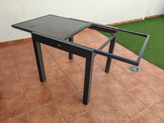 Mesa de exterior extensible aluminio y cristal