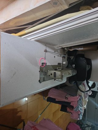 Máquina de coser industrial Sunstar
