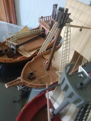 3 Barcos Piratas Playmobil con Accesorios