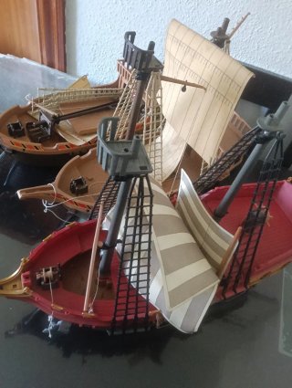 3 Barcos Piratas Playmobil con Accesorios