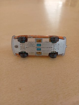 Coche de juguete Guisval naranja