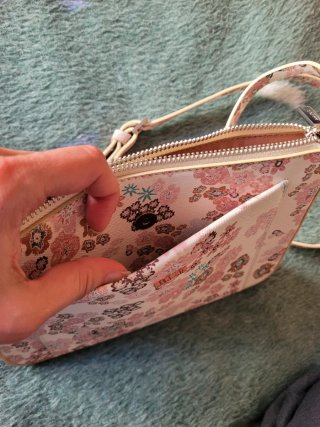 Bolso Parfois floral rosa