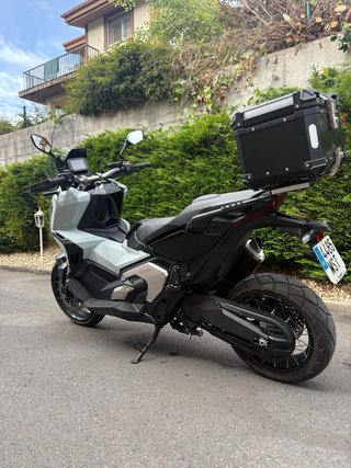 Honda X-ADV 750cc Automática