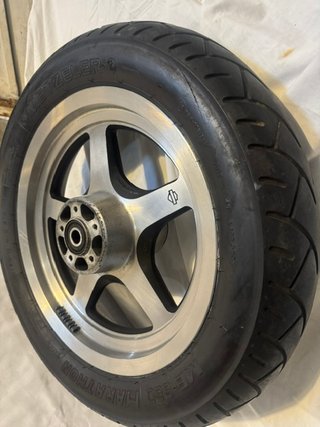 Harley Davidson llantga 16x3 Thunderstar  Trasera