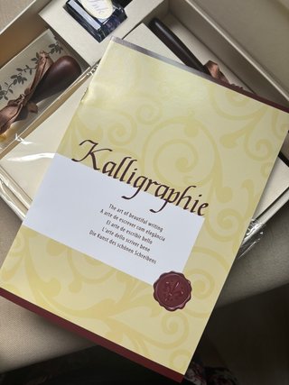 Set de caligrafía Crelando sin estrenar 30 piezas