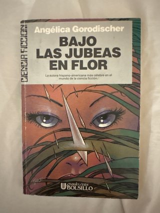 Bajo las jubeas en flor