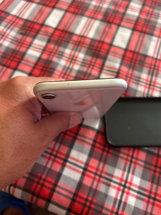 iPhone XR Apple