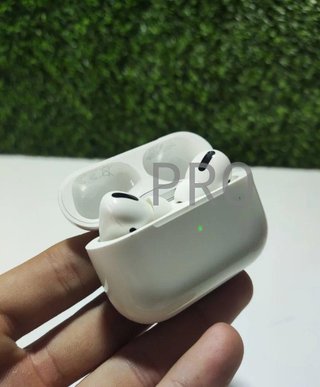 Apple AirPods Pro (1.ª Generación)