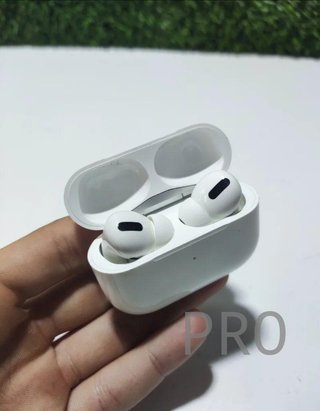 Apple AirPods Pro (1.ª Generación)