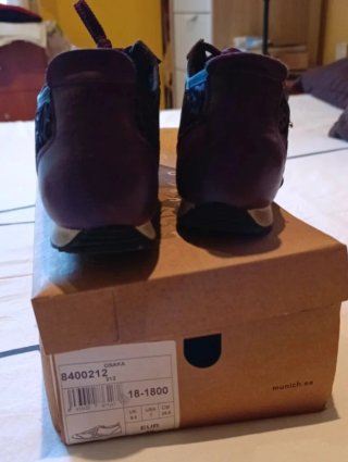 Zapatillas Munich Mujer Moradas Talla 40