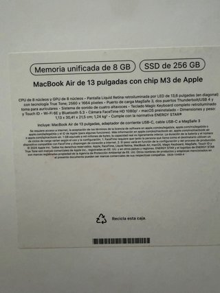 MacBook Air 13” M3 8GB 256GB