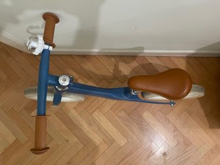 Bicicleta equilibrio Kinderkraft azul