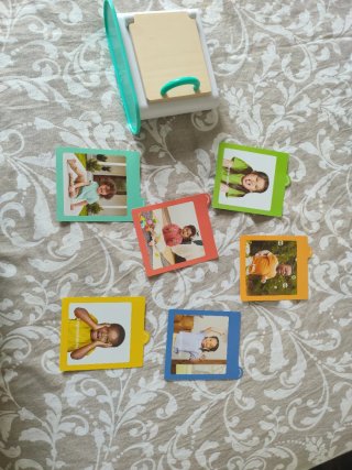 Juego de espejo de emociones para niños Lovevery