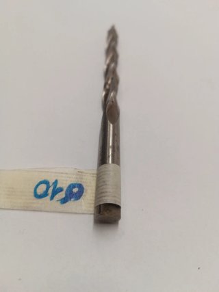 Broca 10 mm 3 labios mango cónico