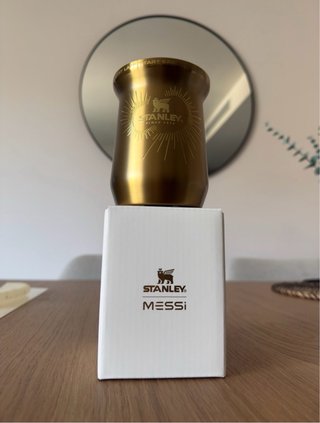 Mate Stanley x Messi Dorado 0.23L + Bombilla Negra