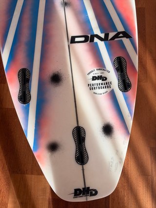 Tabla de surf DHD 5'10 26L