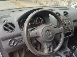 Volkswagen Caddy 2011
