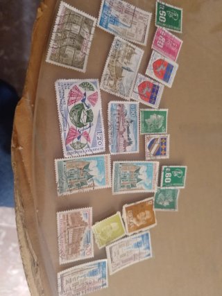 Colección de sellos postales variados
