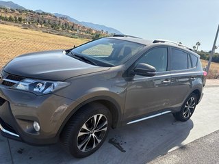 Toyota RAV4 2014 4x4 version exclusive