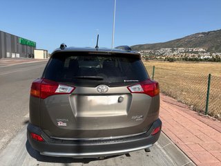 Toyota RAV4 2014 4x4 version exclusive