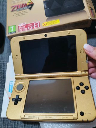 Nintendo 3DS XL Edición Zelda Dorada