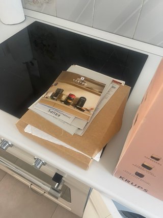 Cafetera Nespresso Vertuo Pop Nueva