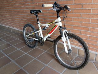 Bicicleta cadete 20 Attack Boomerang