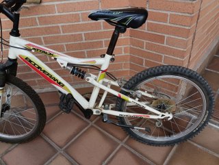 Bicicleta cadete 20 Attack Boomerang