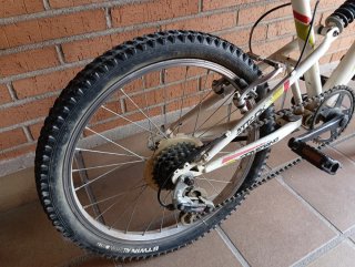 Bicicleta cadete 20 Attack Boomerang