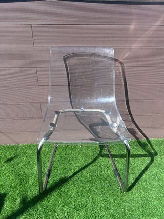 Silla transparente Ikea