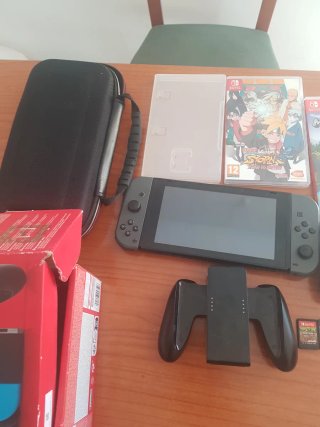 Nintendo Switch Gris con Accesorios