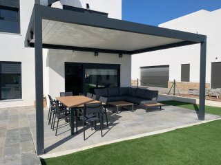Casa con piscina a 350m de la playa