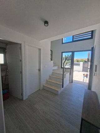 Casa con piscina a 350m de la playa