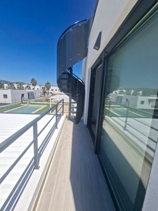 Casa con piscina a 350m de la playa