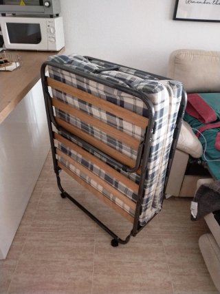 Cama plegable individual